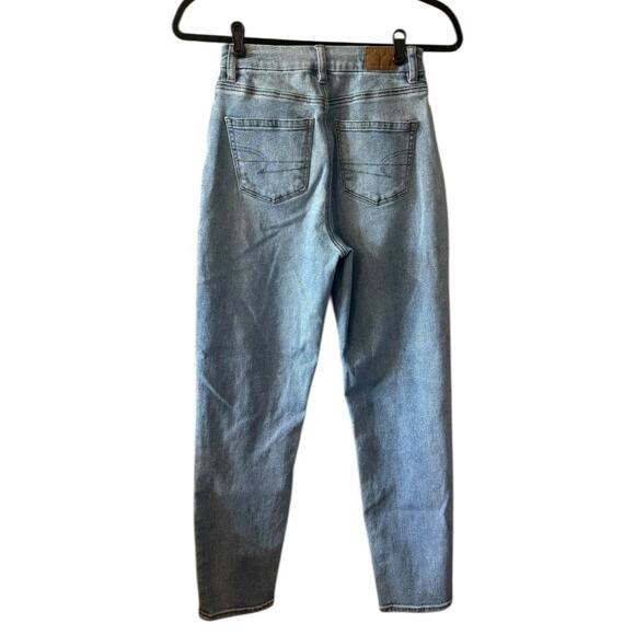 American Eagle Curvy Mom Jeans 00 Light Wash High Rise Denim - Picture 2 of 16